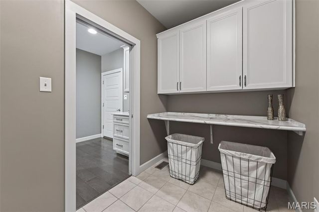 2701 Brook Hill Lane, St Charles, MO 63303