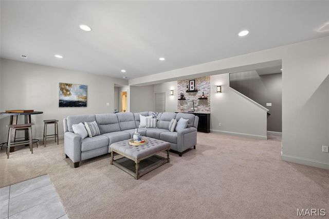 2701 Brook Hill Lane, St Charles, MO 63303