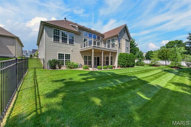 2701 Brook Hill Lane, St Charles, MO 63303