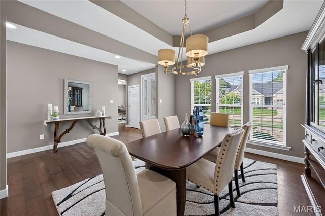 2701 Brook Hill Lane, St Charles, MO 63303