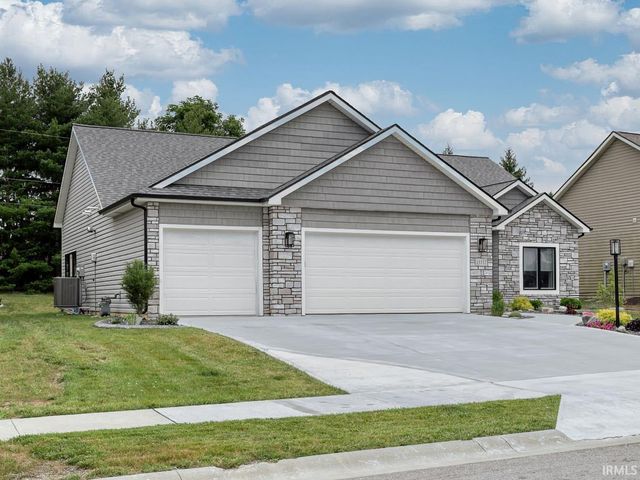 15332 Annabelle Place, Leo, IN 46765