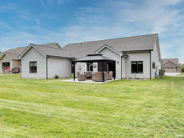 15332 Annabelle Place, Leo, IN 46765