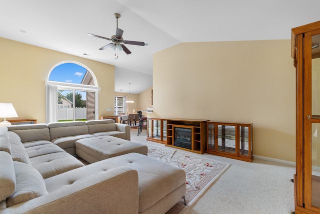 214 Southern Breezes Circle, Murrells Inlet, SC 29576