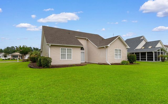 214 Southern Breezes Circle, Murrells Inlet, SC 29576