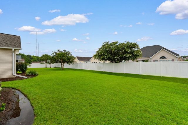 214 Southern Breezes Circle, Murrells Inlet, SC 29576
