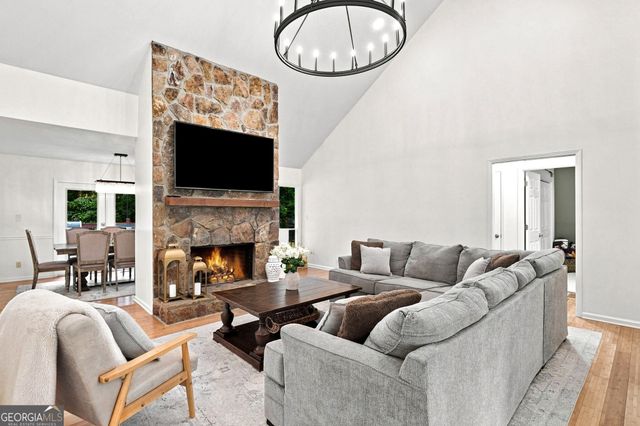 120 Boxelder Lane, Roswell, GA 30076