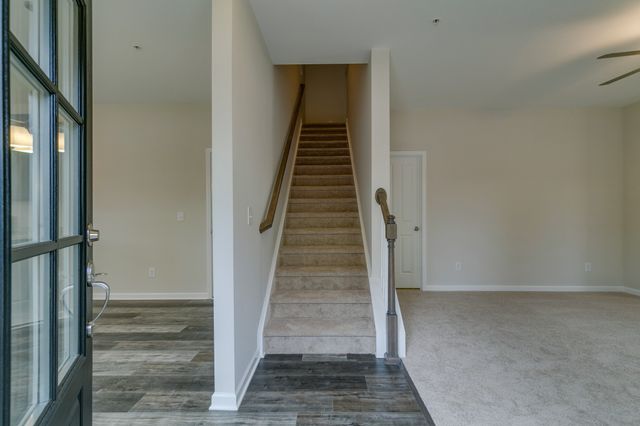 500 Acton Dr, Spring Hill, TN 37174