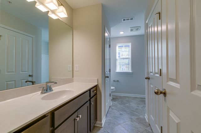 500 Acton Dr, Spring Hill, TN 37174