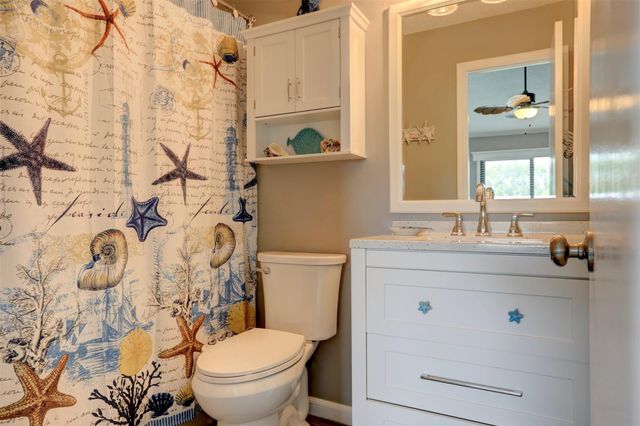 5725 Pelican Pointe Dr 4, Sebastian, FL 32958