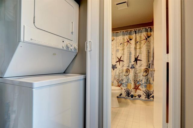 5725 Pelican Pointe Dr 4, Sebastian, FL 32958