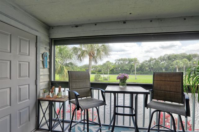 5725 Pelican Pointe Dr 4, Sebastian, FL 32958