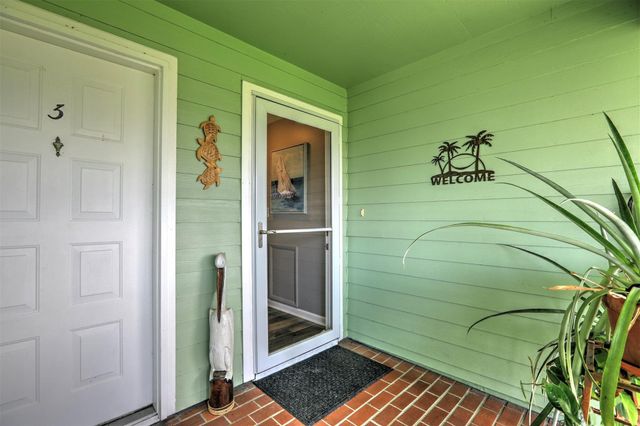 5725 Pelican Pointe Dr 4, Sebastian, FL 32958