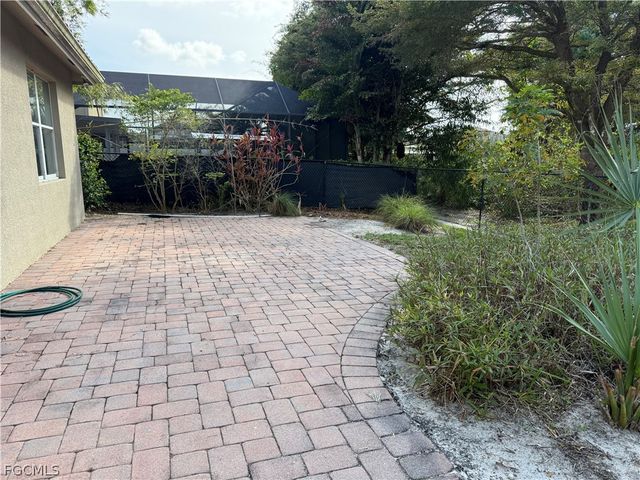 10812 Marble Brook BLVD, Lehigh Acres, FL 33936