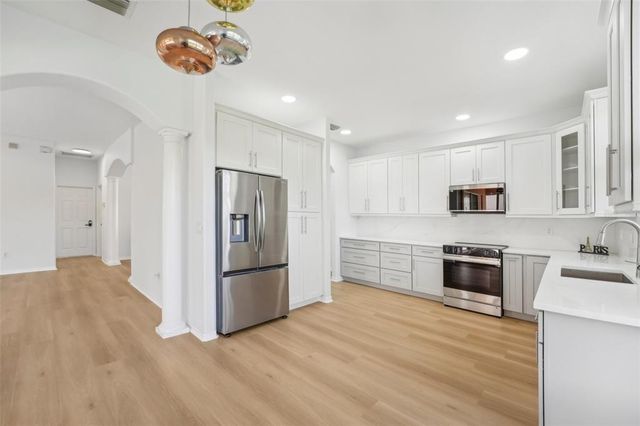18051 JAVA ISLE DRIVE, Tampa, FL 33647