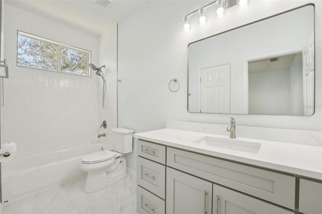 18051 JAVA ISLE DRIVE, Tampa, FL 33647