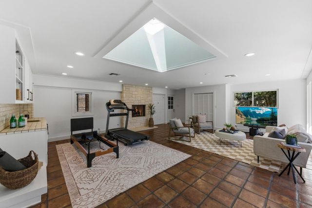 6806 Rockledge CV, Austin, TX 78731