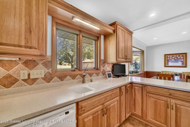 11165 Nixon Road, Grand Ledge, MI 48837