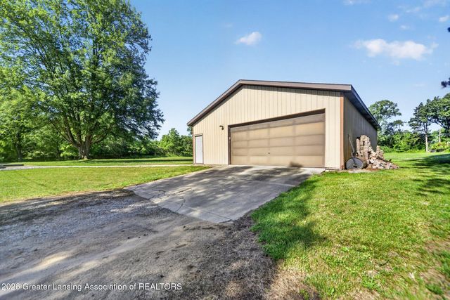 11165 Nixon Road, Grand Ledge, MI 48837