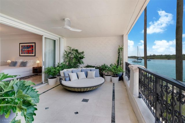 4822 Fisher Island Dr 4822, Miami Beach, FL 33109