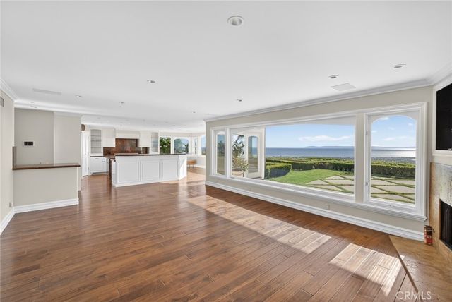 49 Cambria, Corona Del Mar, CA 92625