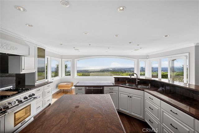 49 Cambria, Corona Del Mar, CA 92625