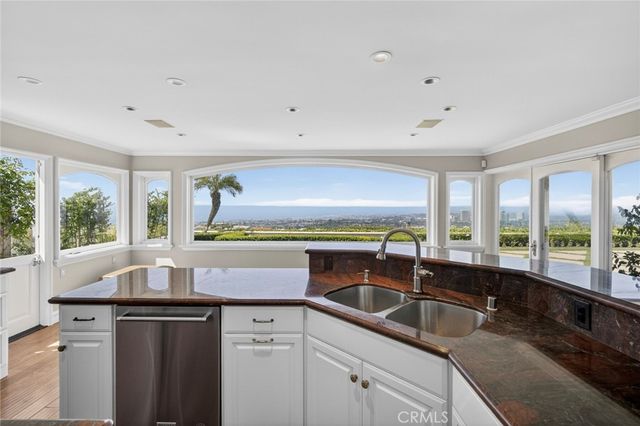 49 Cambria, Corona Del Mar, CA 92625