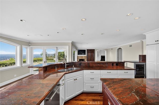 49 Cambria, Corona Del Mar, CA 92625