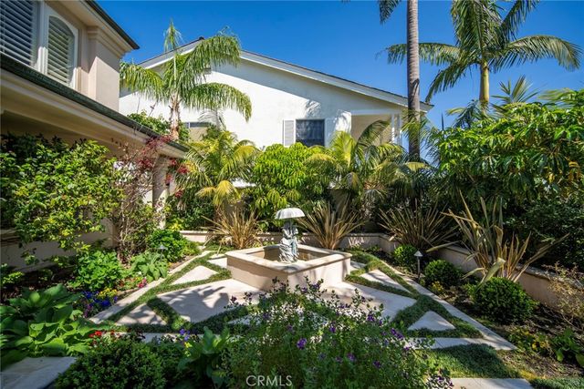 49 Cambria, Corona Del Mar, CA 92625