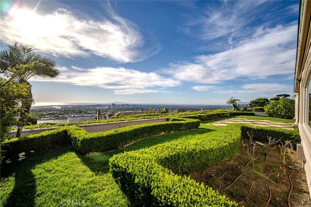 49 Cambria, Corona Del Mar, CA 92625