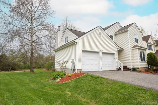 62 Meadowbrook Court, Patterson, NY 12563
