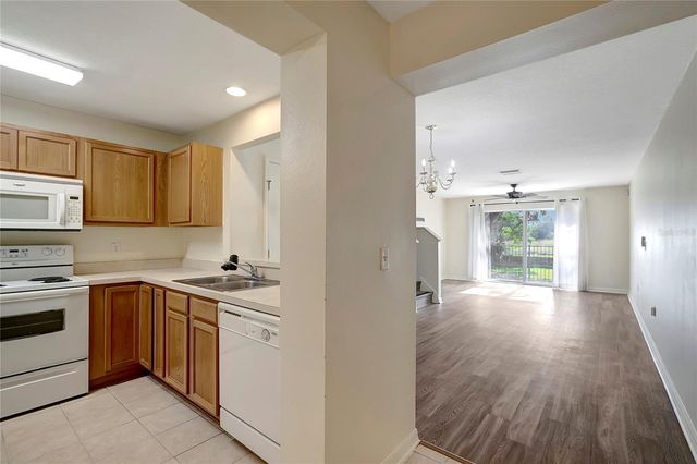 6842 DARTMOUTH HILL STREET, Riverview, FL 33578