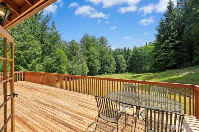 10025 333rd Avenue SE, Sultan, WA 98294