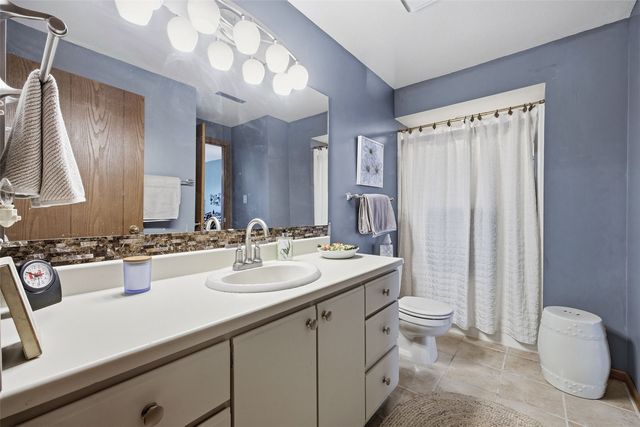 3634 Honey Hill Drive SE, Cedar Rapids, IA 52403