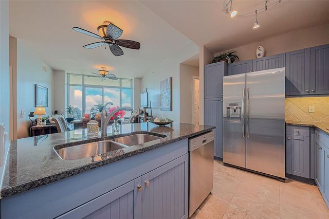 801 E Beach Drive TW2108, Galveston, TX 77550