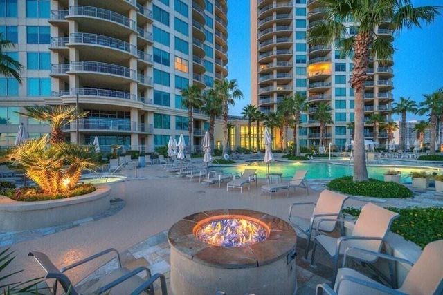 801 E Beach Drive TW2108, Galveston, TX 77550