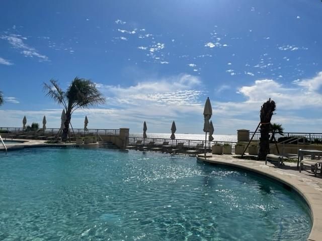 801 E Beach Drive TW2108, Galveston, TX 77550