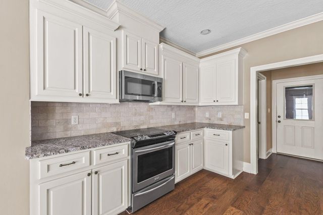 67 Lake Thoreau Rd., Hattiesburg, MS 39402