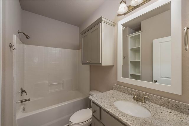 3422 Papa Bear Drive, College Station, TX 77845