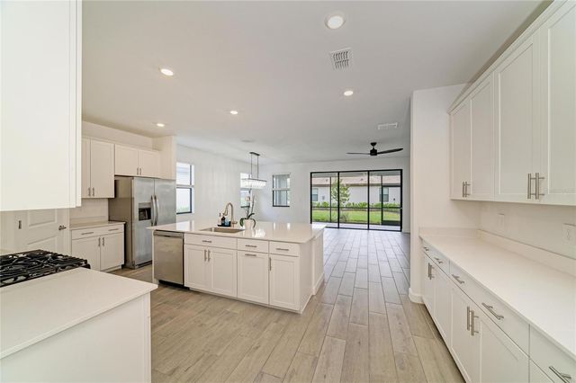 15045 SERENE SHORES LOOP, Bradenton, FL 34211