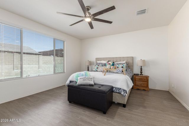 16882 W CIELO GRANDE Avenue, Surprise, AZ 85387