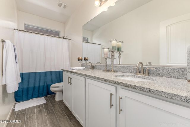 16882 W CIELO GRANDE Avenue, Surprise, AZ 85387