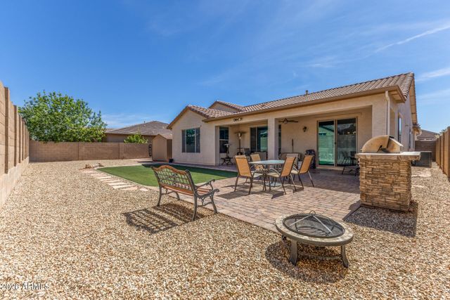 16882 W CIELO GRANDE Avenue, Surprise, AZ 85387