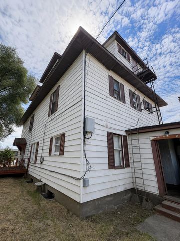 3011 E Queen Ave, Spokane, WA 99217