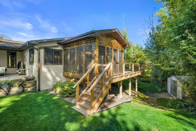 130 S Teri LANE, Hartford, WI 53027