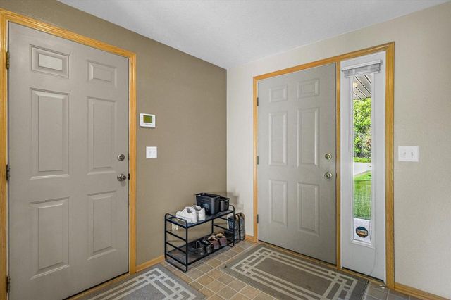 130 S Teri LANE, Hartford, WI 53027