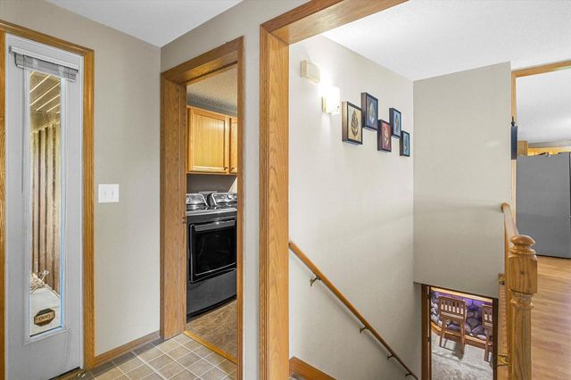 130 S Teri LANE, Hartford, WI 53027