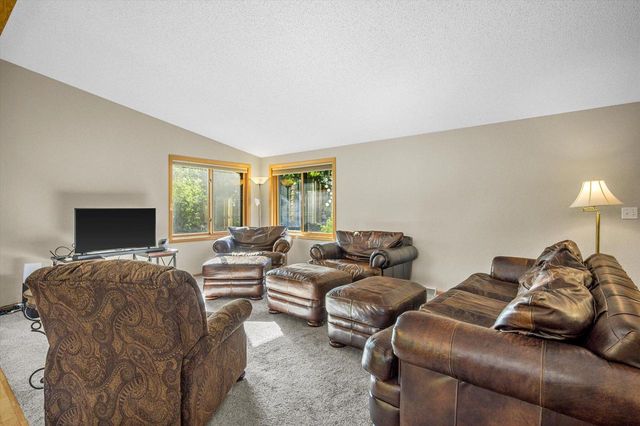 130 S Teri LANE, Hartford, WI 53027