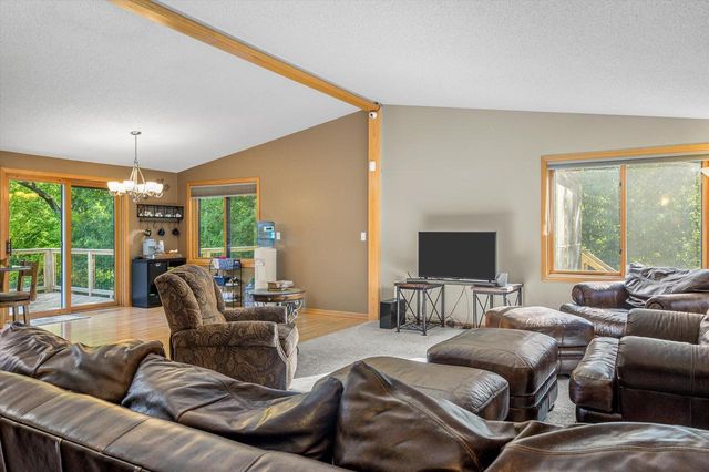 130 S Teri LANE, Hartford, WI 53027