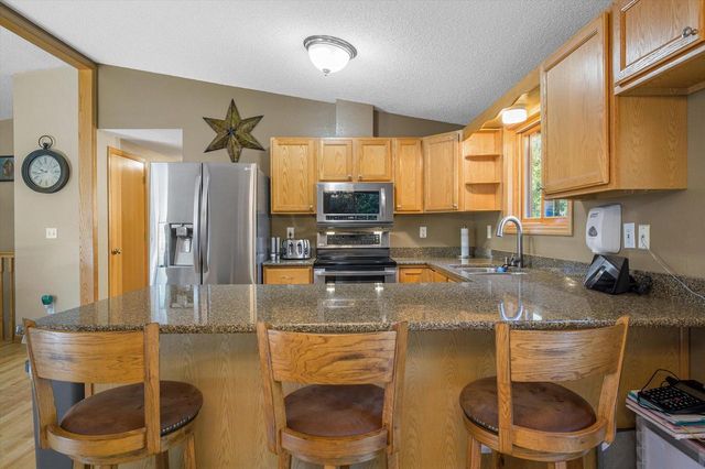 130 S Teri LANE, Hartford, WI 53027