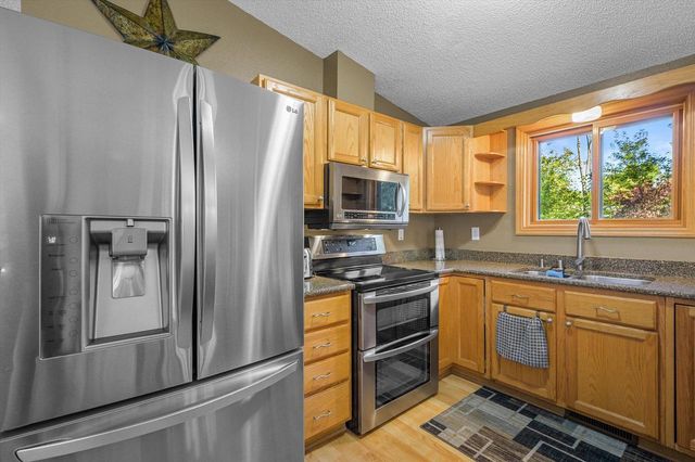 130 S Teri LANE, Hartford, WI 53027